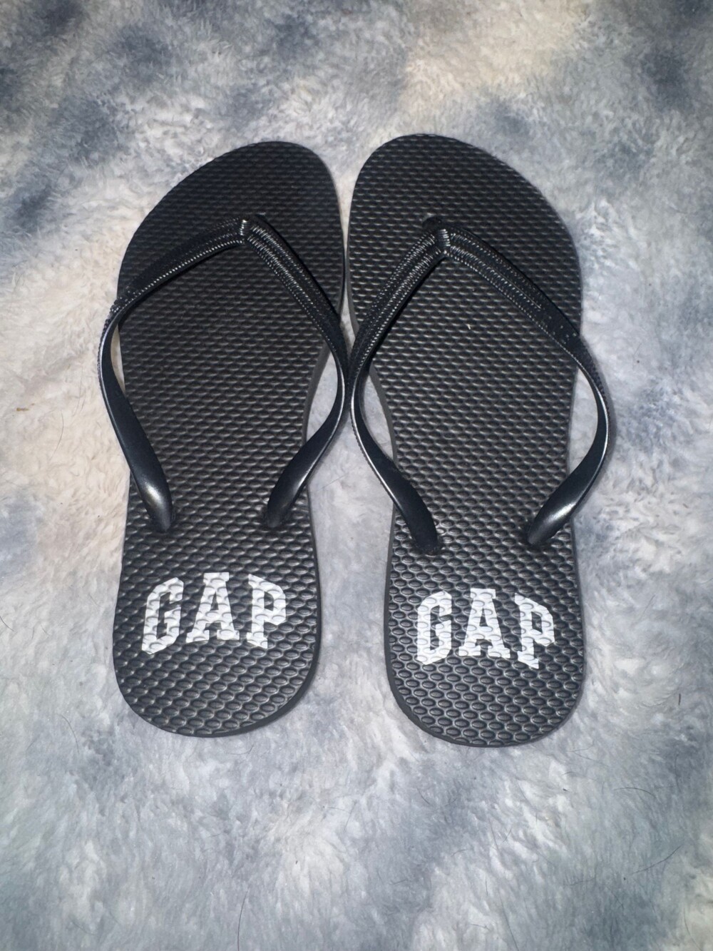 GAP Black Flip Flop Sandals Size 5-6 Rubber Sole